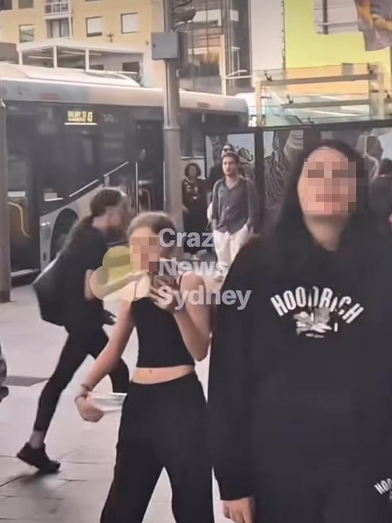 最新！两少女在澳华人区Coles疯狂辱骂亚裔“臭婊子”，均遭警方逮捕，面临多项指控（视频/组图） - 10