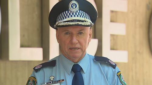 500万粉丝网红带队硬闯海港大桥，事情闹大后被迫道歉！警方调监控抓人（组图） - 4