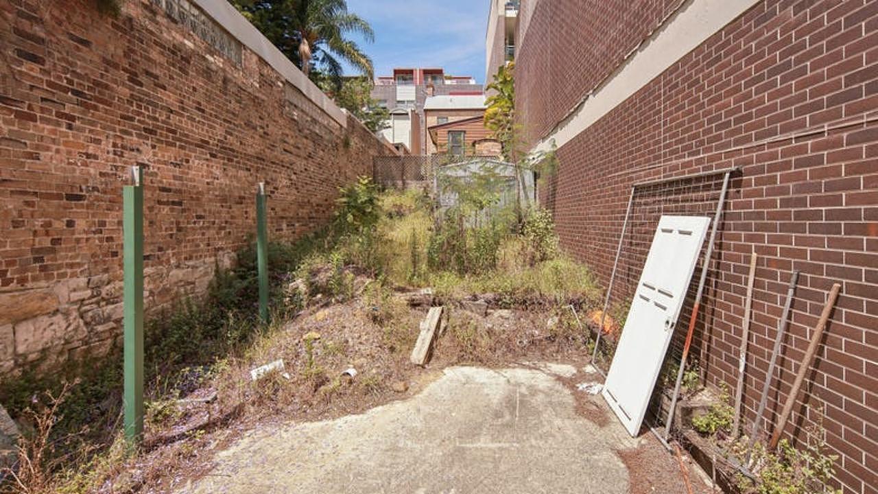 悉尼房市逆天!Newtown仅4米宽车道拍出$125万天价,网友:简直疯了(组图) - 4