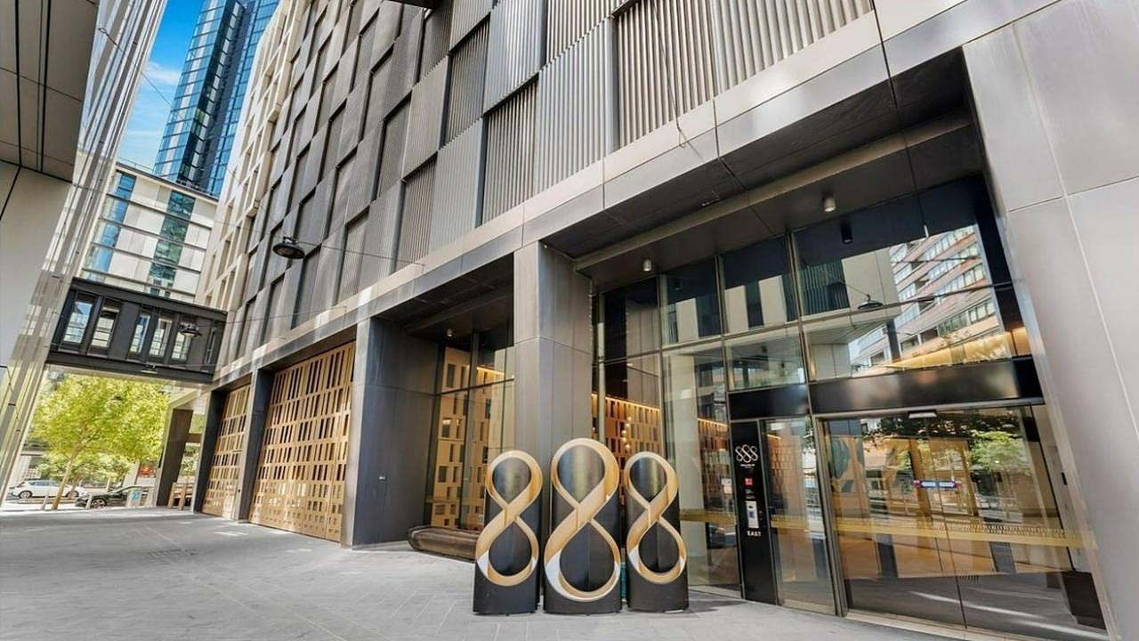 欠税$2700万,华男“溜回”中国!澳洲豪宅遭ATO查封拍卖(组图) - 1
