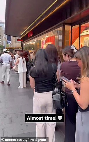 Rhode澳洲首发引暴动!悉尼街头千人疯抢,粉丝:“这是我生命中最紧张的一个早晨”(视频/组图) - 10