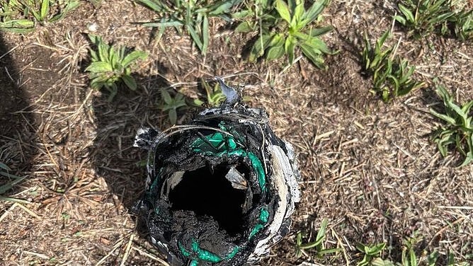 堪培拉操场惊现自制爆炸装置！清晨传出巨响警方紧急封锁，近期疑有多起关联案（组图） - 1