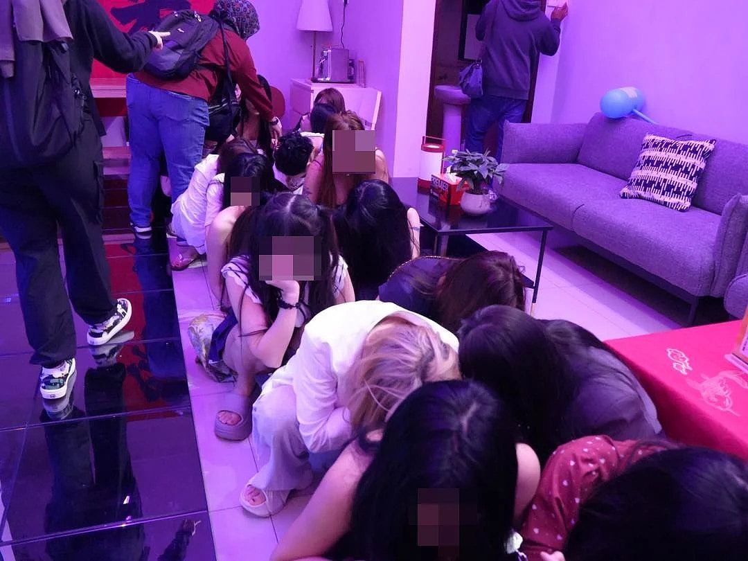 中国男子改建吉隆坡豪宅变淫窟!专攻华客,40人落网(图) - 3