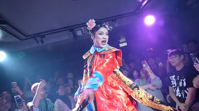 2000万人次围观！《甄嬛传》横扫台湾过年，深绿剧迷坦言：政治归政治（组图） - 4