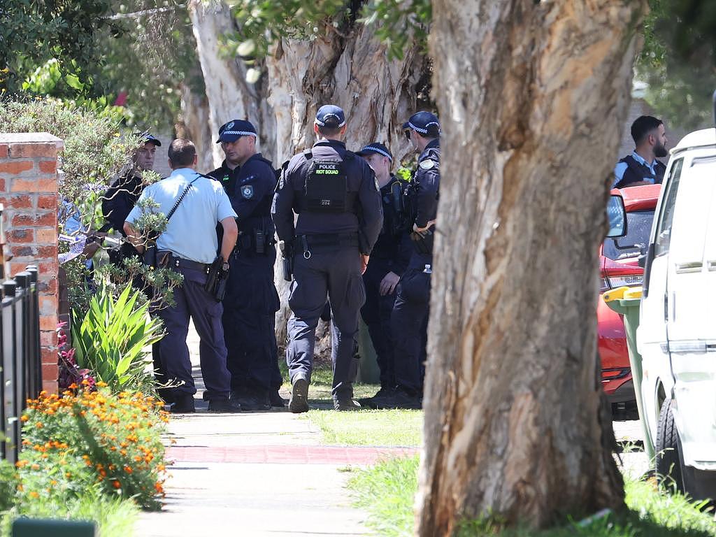 悉尼亚洲超市惊魂!男子随机捅人致1死2重伤,目击者吓坏:场面极骇人(组图) - 5