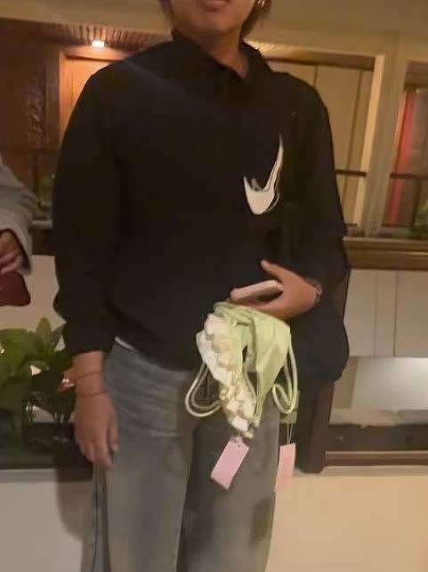 “我偷着玩的” 澳网红行窃被当场抓包，辩称“脑残”惹众怒（组图） - 4
