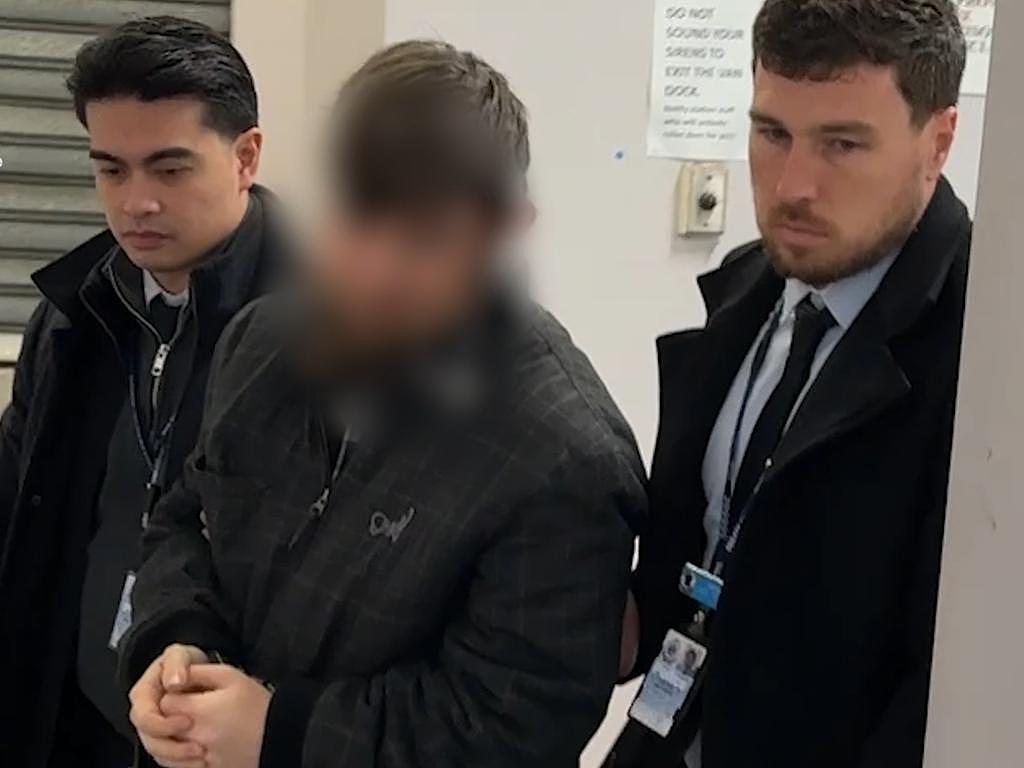 悉尼男在Big W及麦考瑞大学厕所安装针孔偷拍,至少10名女性受害细节曝光(组图) - 3