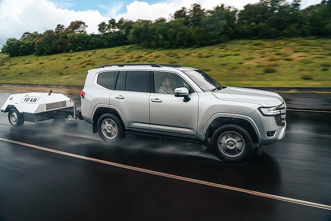 预算6万还是14万?澳洲专家测10款SUV,这两款牵引3.5吨最轻松(组图) - 3