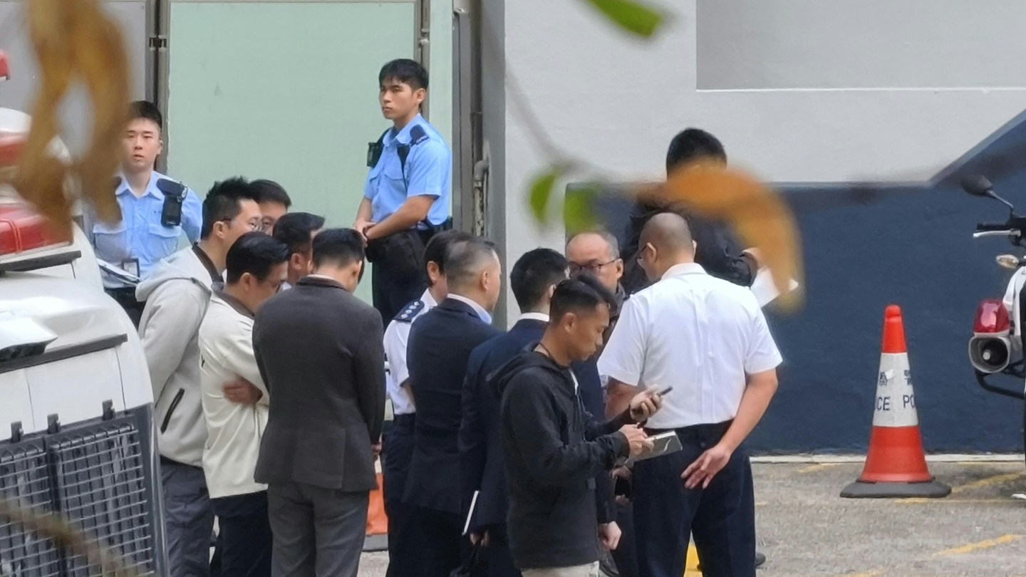 香港警署惊传自杀案：23岁女警清晨持枪自轰头部，当场身亡（组图） - 3