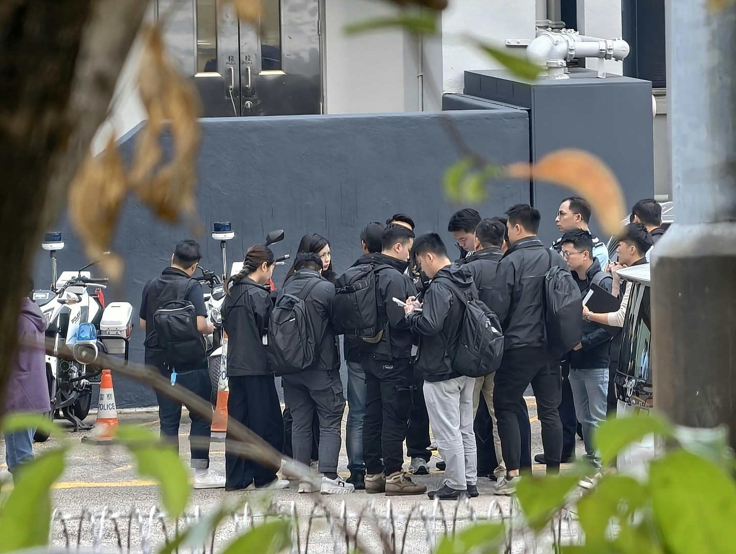 香港警署惊传自杀案：23岁女警清晨持枪自轰头部，当场身亡（组图） - 12