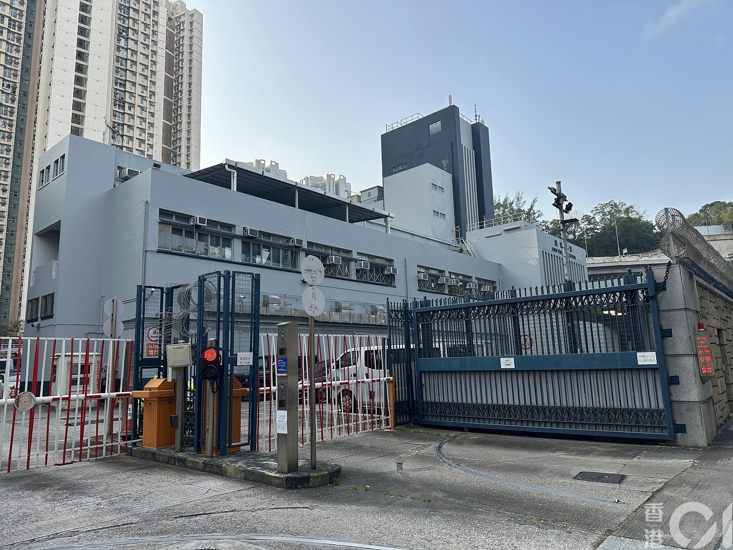 香港警署惊传自杀案：23岁女警清晨持枪自轰头部，当场身亡（组图） - 13