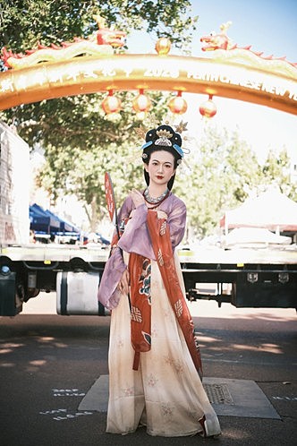 “闻到鞭炮的味道，就像回到了国内！”数万西澳民众走上街头，共庆马年新春（组图） - 4