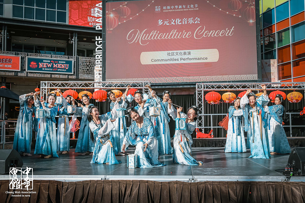 “闻到鞭炮的味道，就像回到了国内！”数万西澳民众走上街头，共庆马年新春（组图） - 6