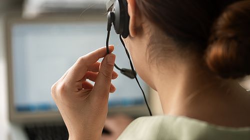 澳洲两大巨头因AI效率宣布大裁员：WiseTech裁2000人，联邦银行裁300人，职场重组已开始（组图） - 2