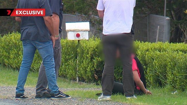 4名蒙面男光天化日当街掳人！澳男被囚两日后获救，16岁少年被捕（组图） - 2