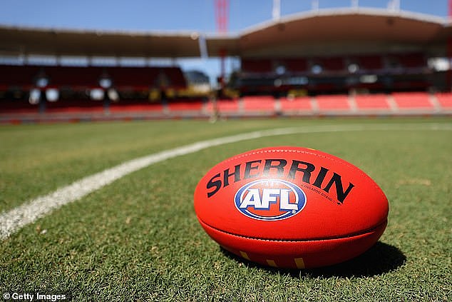 全澳吃瓜！AFL桃色丑闻引热议，曝高管员工偷情致孕，球星“换妻”闹翻（组图） - 1