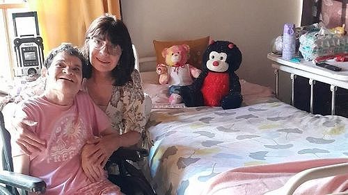 脑瘫女子面临驱逐,姐姐含泪哀求澳洲政府:若被送回原籍国,只能等死(组图) - 1