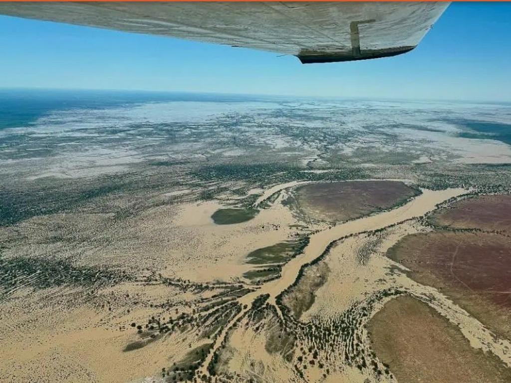 昆州北部狂降300毫米暴雨，热带气旋风险翻倍！多地发布重大洪水预警 - 2