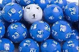 悉尼华男Powerball一晚连中两次奖！奖金翻倍领，直呼“这概率太低了”（图） - 1