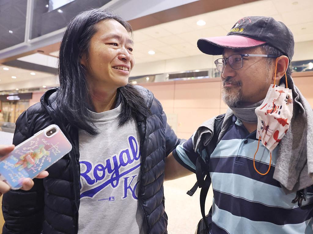 首架撤侨航班平安抵澳,仍有11.5万澳人滞留中东!黄英贤:正考虑包机方案(组图) - 11