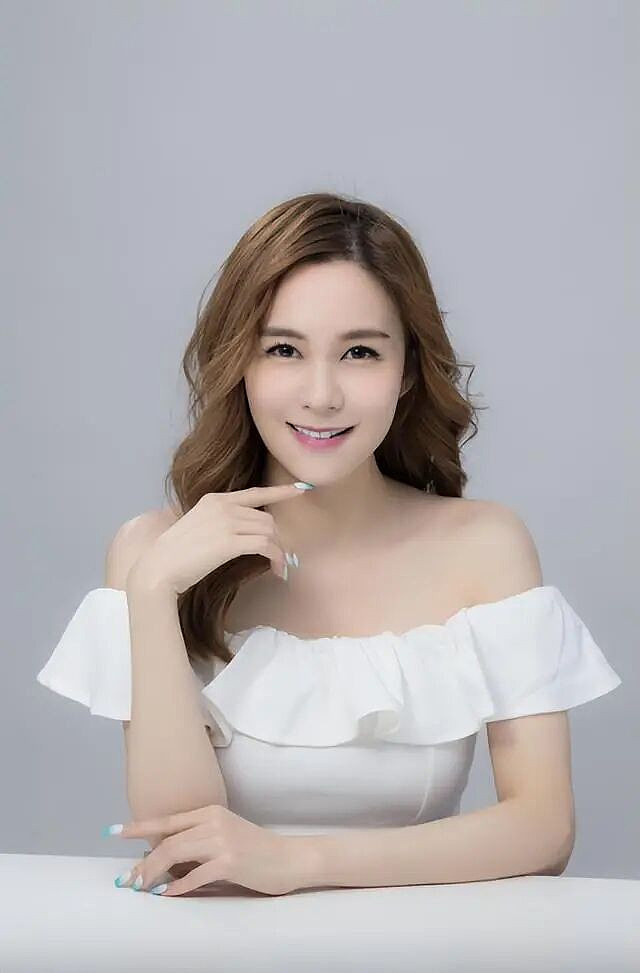 TVB前女星自曝街头走光，穿透视裙被围观（组图） - 6