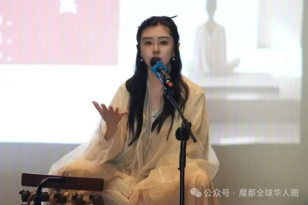 再现聂小倩!59岁王祖贤罕见穿超仙古装亮相!网上炸了...(组图) - 3