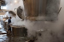 茅台之乡陷困局，“中国酒都”力图突围（组图）