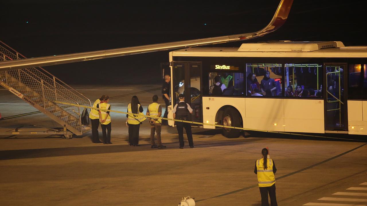 “别回来，会被处决！”伊朗女足抵悉尼，5人获庇护剩余成员前途未卜 - 8