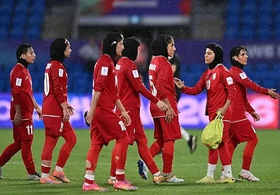 1名获澳大利亚庇护伊朗女足成员改主意，决定回国（图） - 1