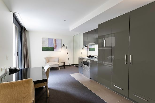 墨尔本房价突破$111万!顶级富人区捡漏指南:$36万起入住Toorak(组图) - 10