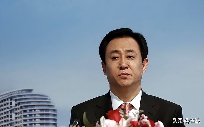 彻底瘫痪!两年了为何许家印迟迟不判刑?真相比你想象的更复杂 - 3