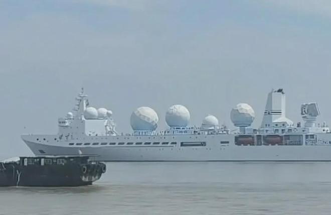 中东激战正酣,中国3万吨电子侦察船驶入阿曼湾,055编队护航(组图) - 2