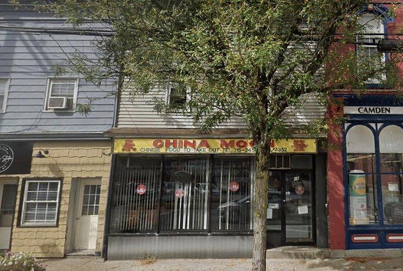 被移民局拘留8个月！中餐馆华人老板获释回家，全镇居民写信声援（图） - 1