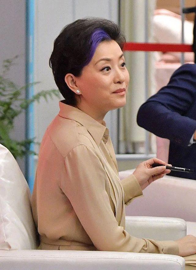 杨澜参加车展,全程被冷落(组图) - 5