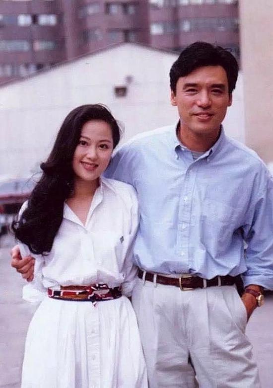 41岁仍拍三级片追求刺激？从亿万富豪再到烂片女王，她在追求什么 - 8