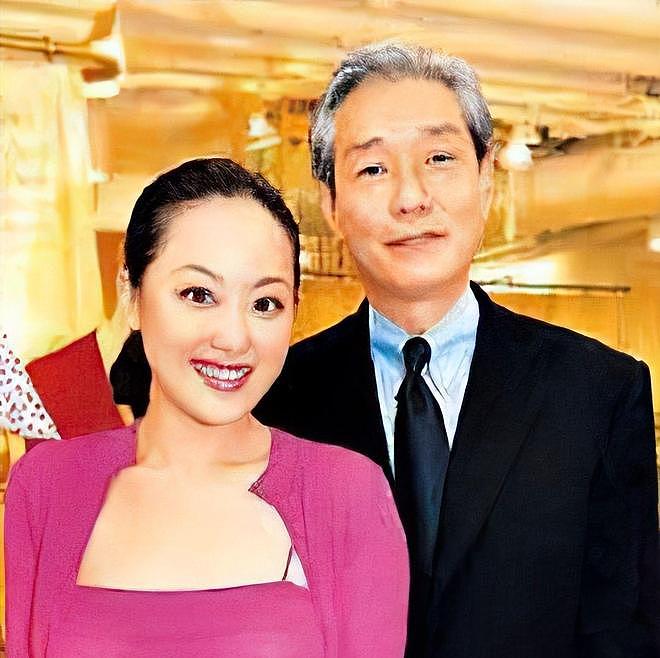 41岁仍拍三级片追求刺激？从亿万富豪再到烂片女王，她在追求什么 - 15