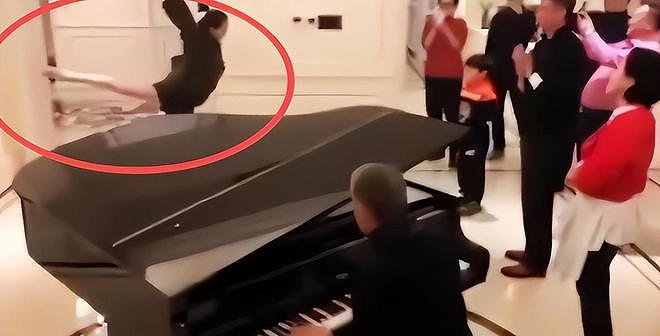 从片酬过亿到赔笑倒酒！昔日顶流明星沦为酒局“工具人”，娱乐圈残酷生存链曝光 - 6