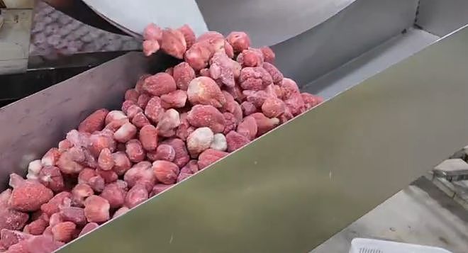 “天塌了！”这种网红零食被曝一类致癌物“镉”严重超标，测出20多种农药，含国家禁用成份（组图） - 3