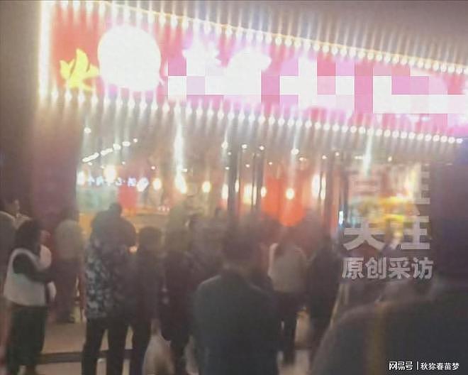 因广场舞噪音崩溃！武汉火锅店老板持刀行凶，多人受伤（组图） - 5