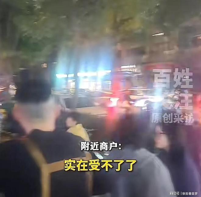 因广场舞噪音崩溃！武汉火锅店老板持刀行凶，多人受伤（组图） - 10