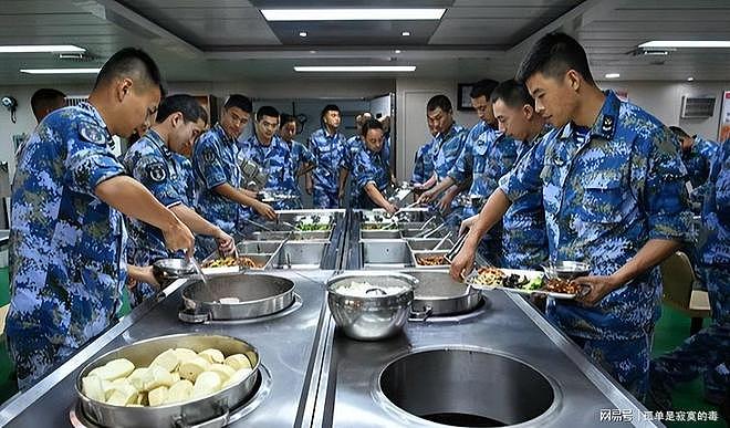 福建舰有多烧钱？电磁弹射超百亿，伙食费能供养一个小型国家！（组图） - 8