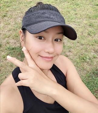 曝瞿颖在清迈给机长当后妈，好友李静曾说她婚姻幸福（组图） - 2