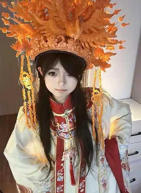 湖北妹子用牙啃出红萝卜“万里长城”，全网惊艳（组图） - 2