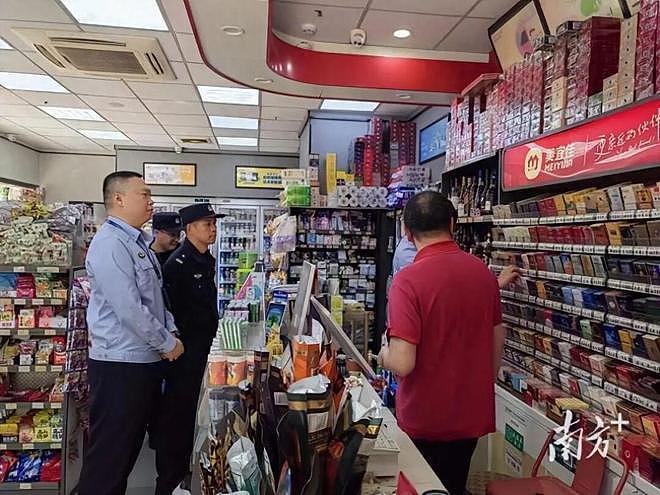 中国知名连锁便利店成假烟重灾区!官方查获140万支假烟 - 1