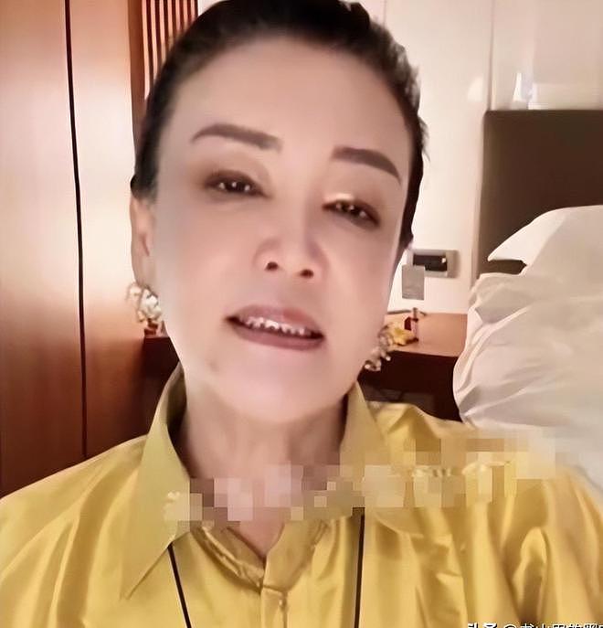 小杨阿姨直播，高情商“叫板”马筱梅，张兰骂儿子没钢镚，乱套了（组图） - 2
