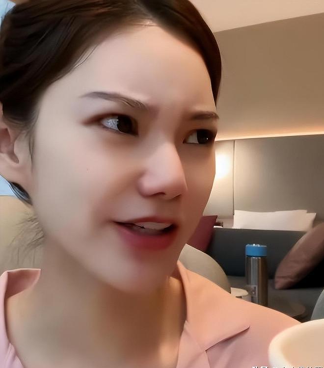 小杨阿姨直播，高情商“叫板”马筱梅，张兰骂儿子没钢镚，乱套了（组图） - 10