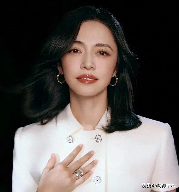 网友曝姚晨新欢是侯雯元,女方逼男方和钟楚曦分手(组图) - 1