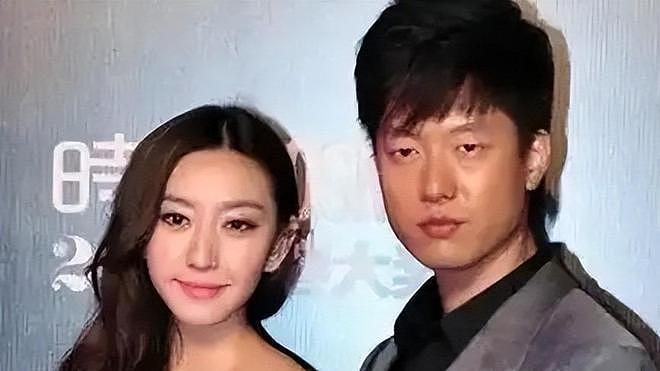 唐一菲做梦也想不到，姚晨官宣离婚，会让46岁老公凌潇肃口碑暴增（组图） - 6