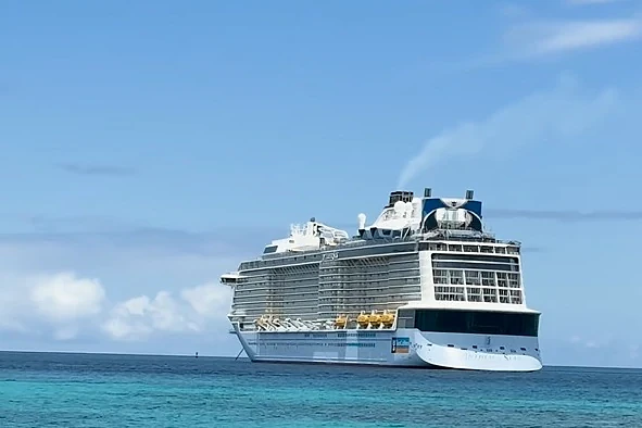 中东战火引发油价飙升,澳洲人被迫取消旅行,偏远地区旅游业遭重创(组图) - 6
