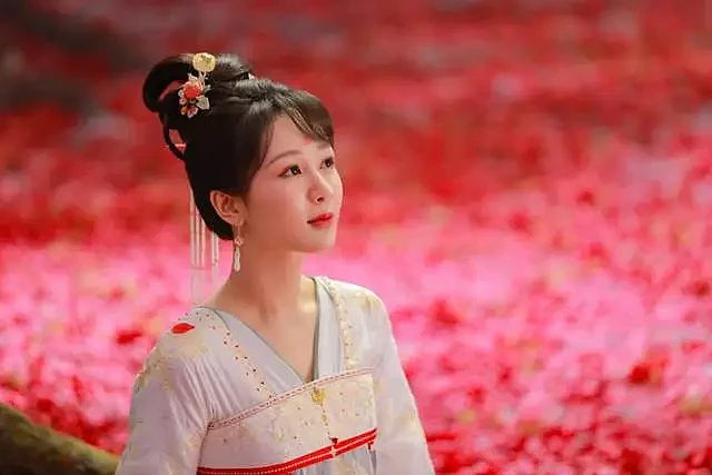 11位古装女神排行榜! 刘诗诗天选古人,王楚然像画中仙(组图) - 7